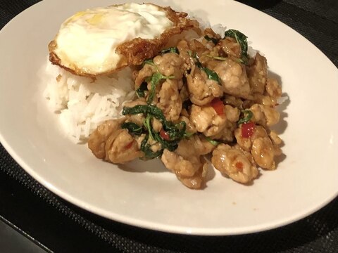 タイ食堂風^ - ^パッガパオガイとカイダーオ♪